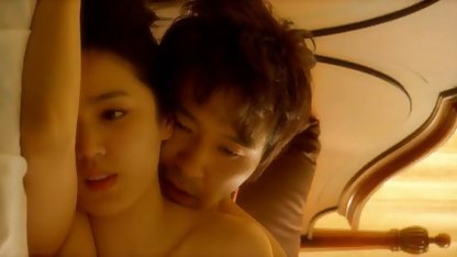 Setengah bokep anal dildo lesbian