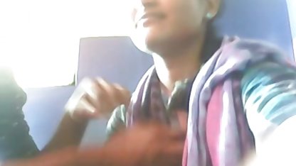 Remaja tertangkap sedang bokep anal dildo melihat majalah porno
