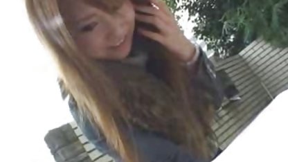 Toket kencang amatir Lisa bermain video bokep anal sex dengan mainan favorit
