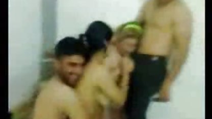 Benar-benar bokep indo tante anal kamera tersembunyi masturbasi -